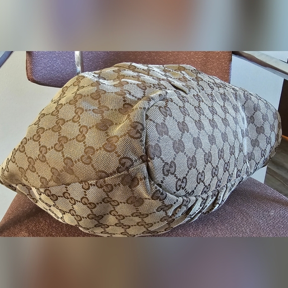 Gucci Canvas Pelham Studded Tote - Picture 4 of 11